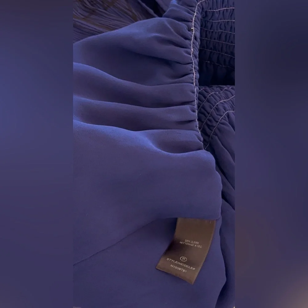 🛍️SALE🛍️ Robbi & Nikki Ruffled & Buttoned Front | Sleeveless Tank Top Blouse - Picture 6 of 7